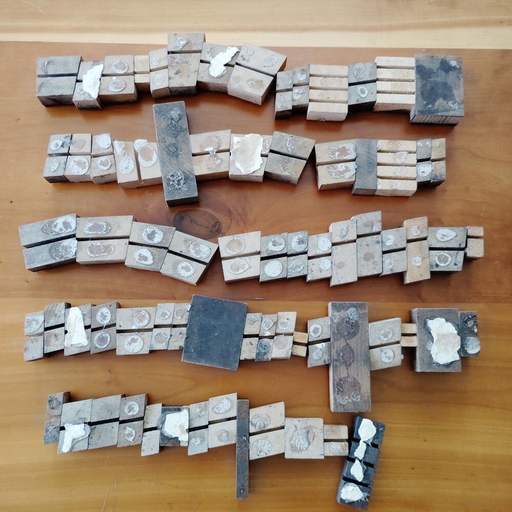 Vintage Letterpress Lot of 72 Mixed Symbols & Letters Wood Type Printers Blocks - Picture 4 of 4